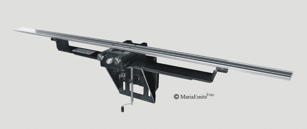 Conveyor Lift-230-1100-med balk-utklippt